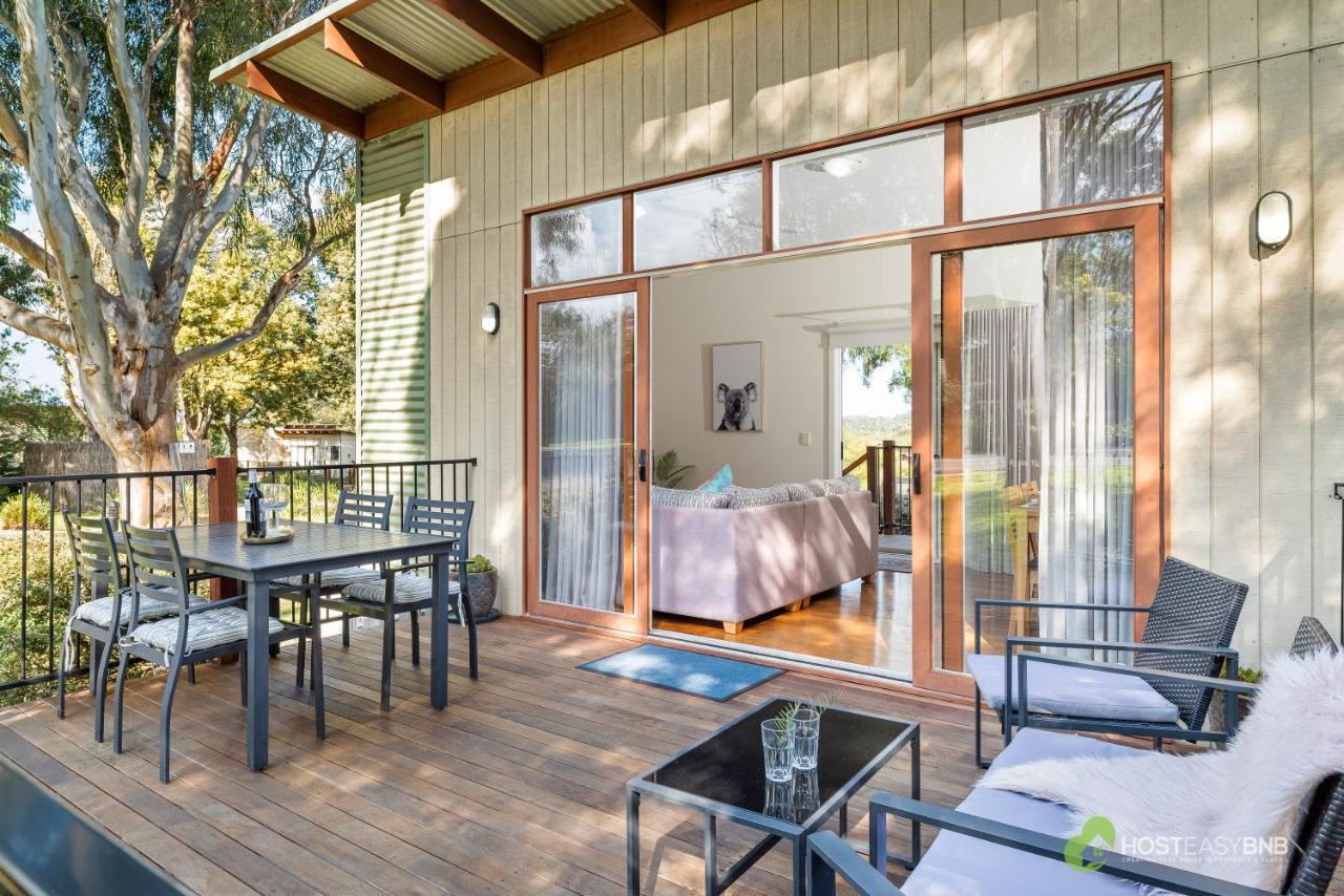 Rural 5 Star Villa'S With Resort Amenities Cowes Exterior photo