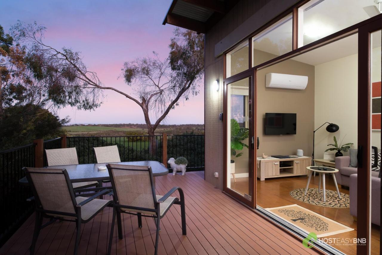 Rural 5 Star Villa'S With Resort Amenities Cowes Exterior photo