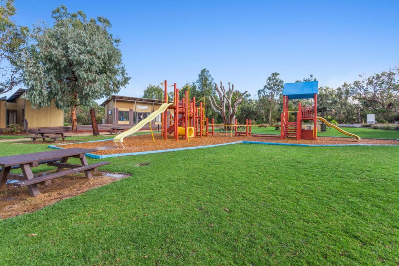Rural 5 Star Villa'S With Resort Amenities Cowes Exterior photo